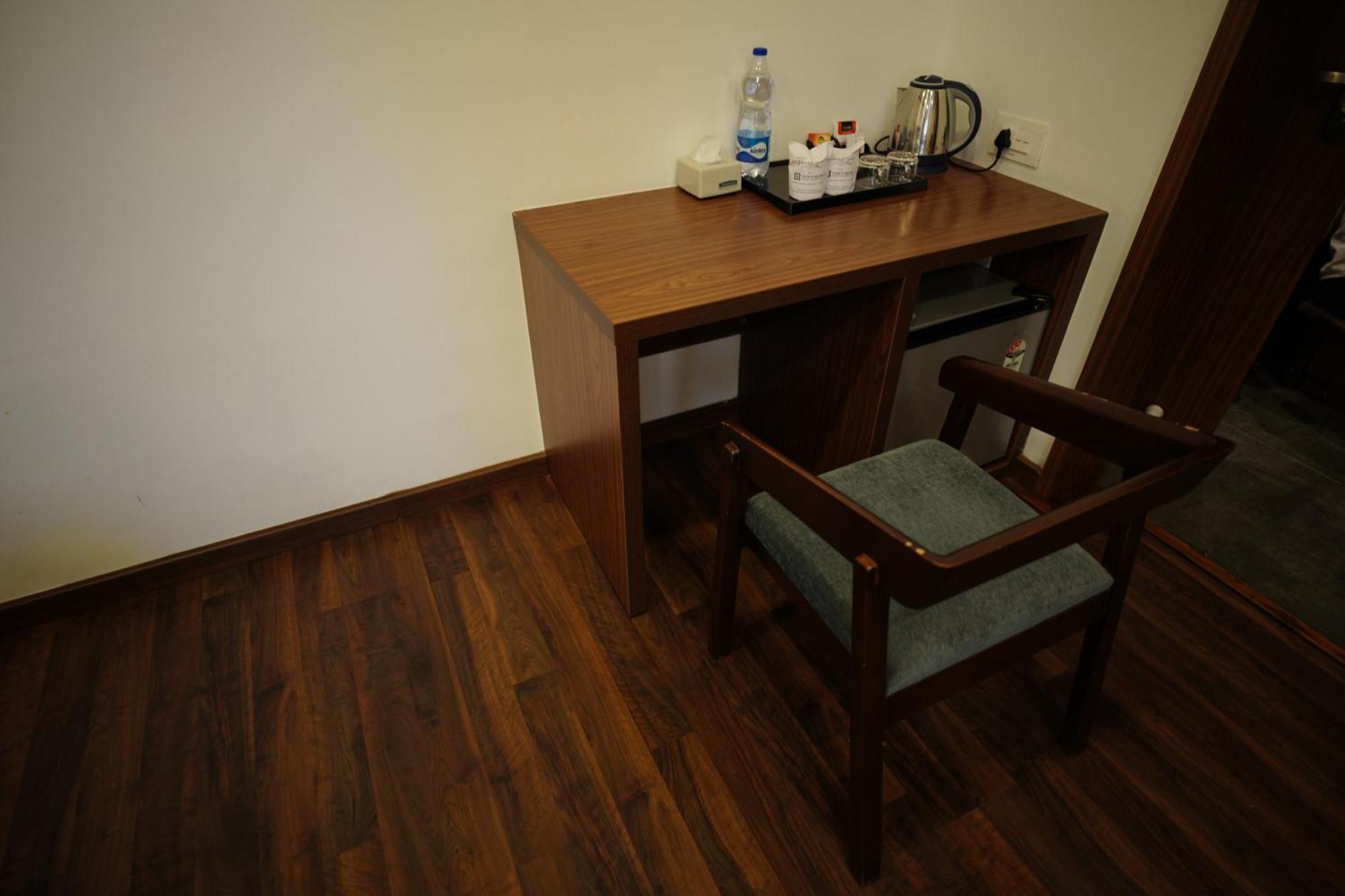 Hotel Four N Square Residency à Palakkad Extérieur photo