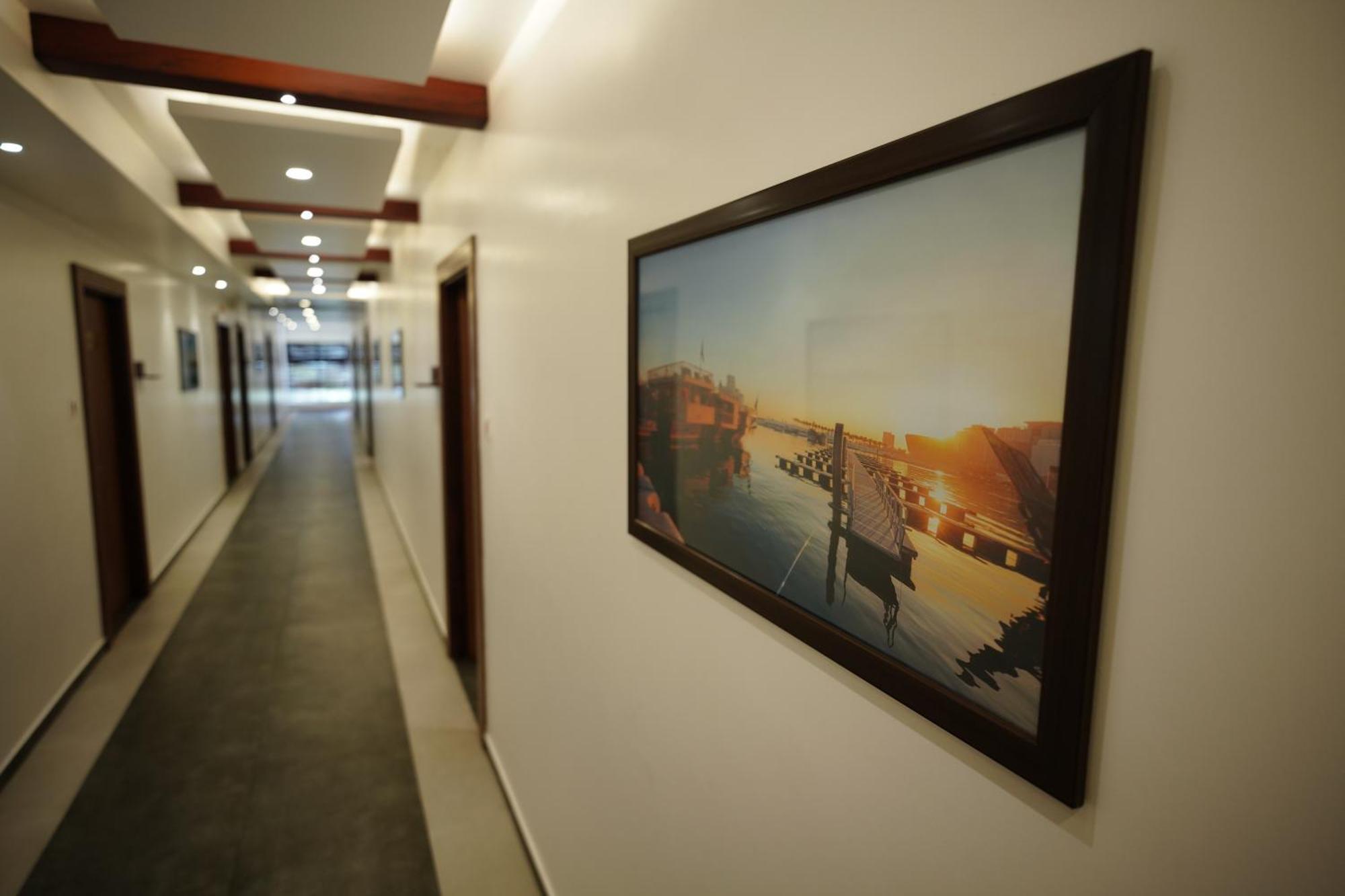 Hotel Four N Square Residency à Palakkad Extérieur photo