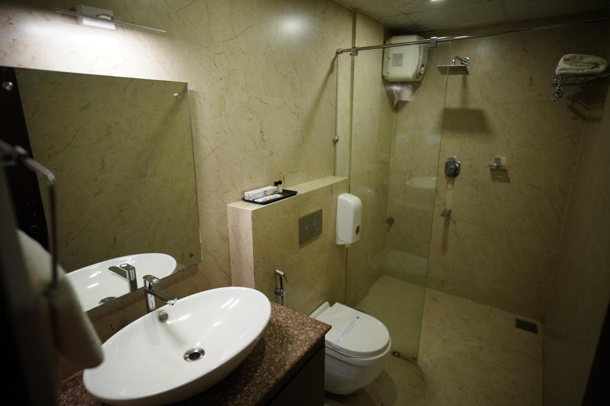 Hotel Four N Square Residency à Palakkad Extérieur photo