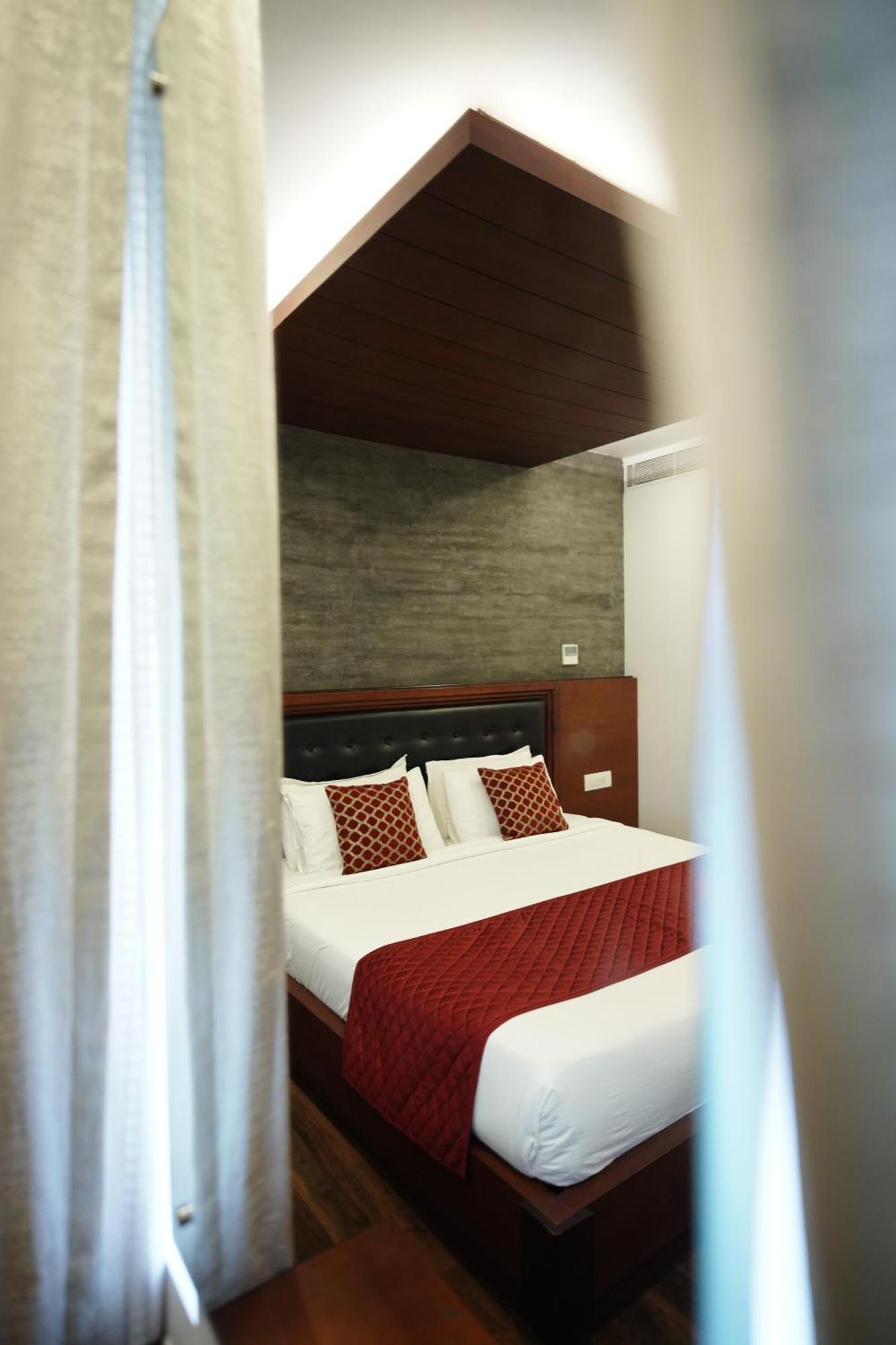 Hotel Four N Square Residency à Palakkad Extérieur photo